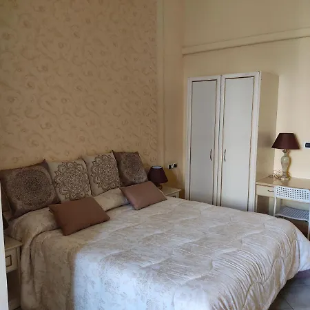 Hotel Sanremo * سانريمو