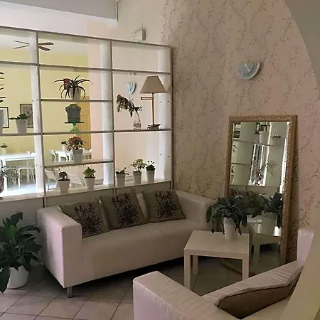 Hotel Sanremo * Санремо
